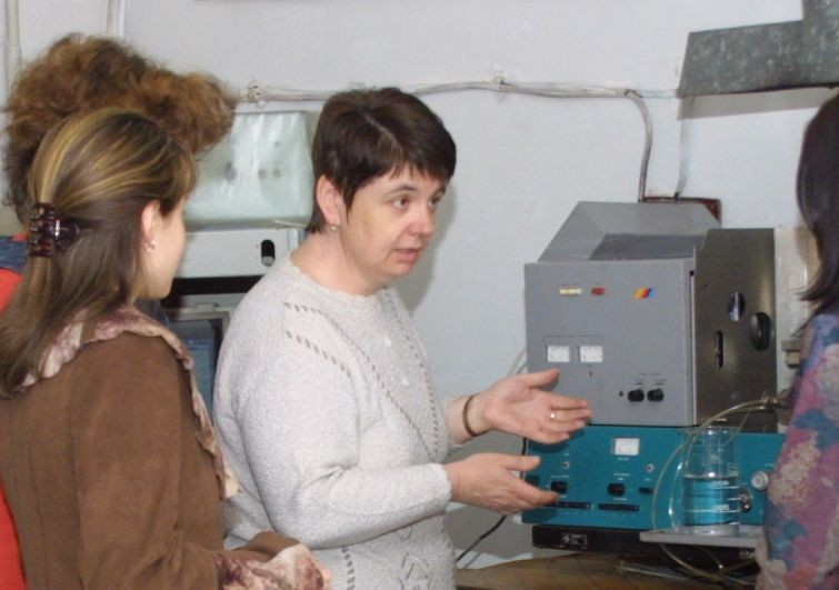 Коллектив ДонГУ поздравляет с юбилеем заведующую кафедрой аналитической химии, профессора Антонину Алемасову