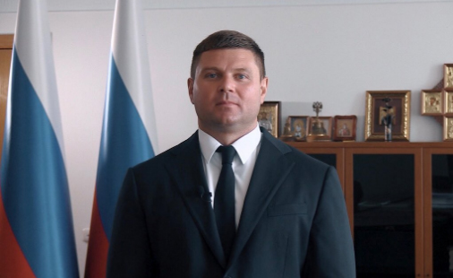 Заместитель Председателя Правительства ДНР Владимир Антонов поздравил студентов и преподавателей с Днем знаний