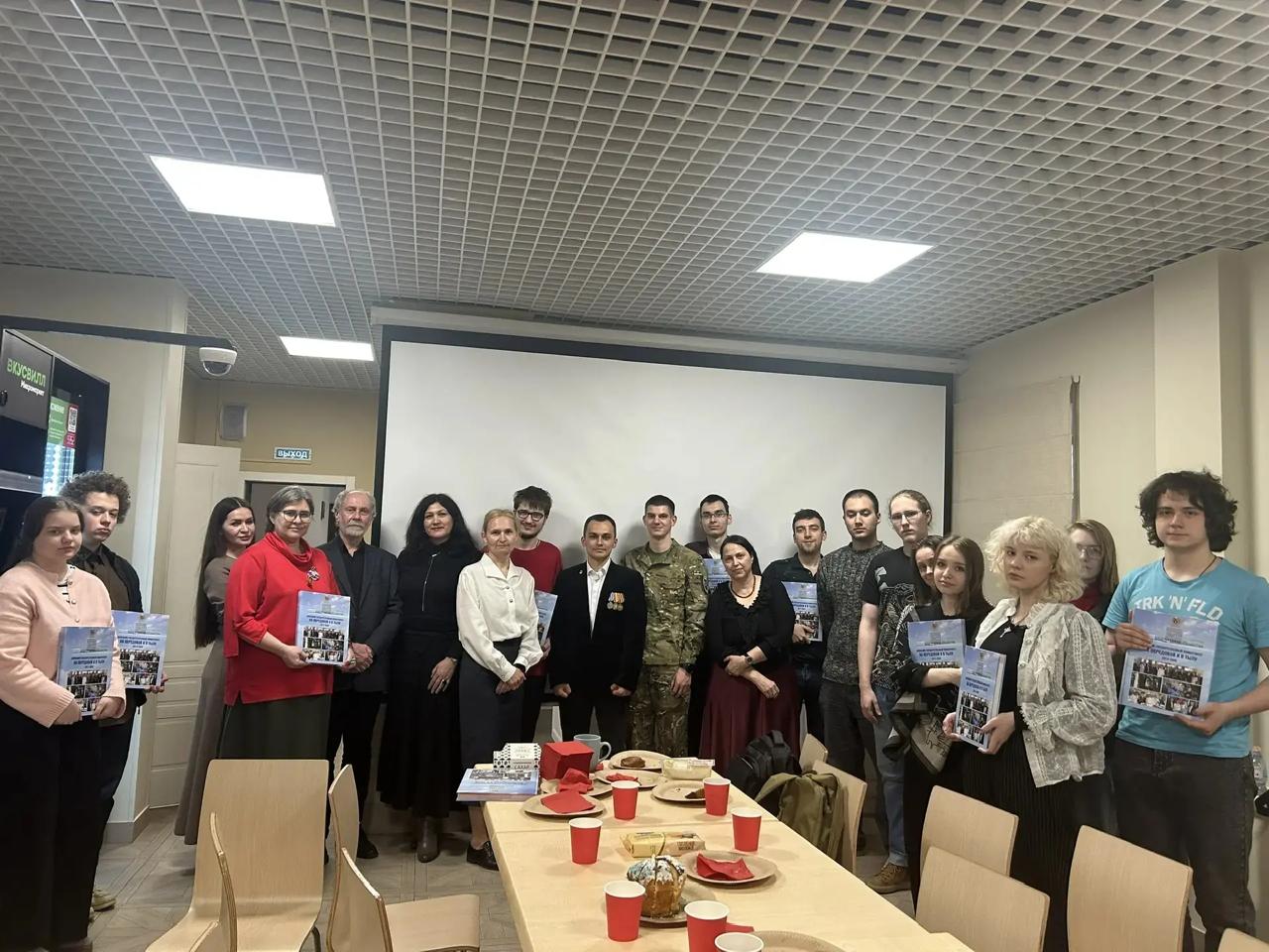 В Российском православном университете презентовали книгу «Донецкий государственный университет на передовой и в тылу»