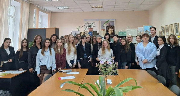 В Есенинском центре ДонГУ прошел конкурс чтецов 