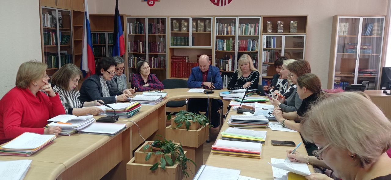 На экономическом факультете подвели итоги Республиканского конкурса студенческих научных работ
