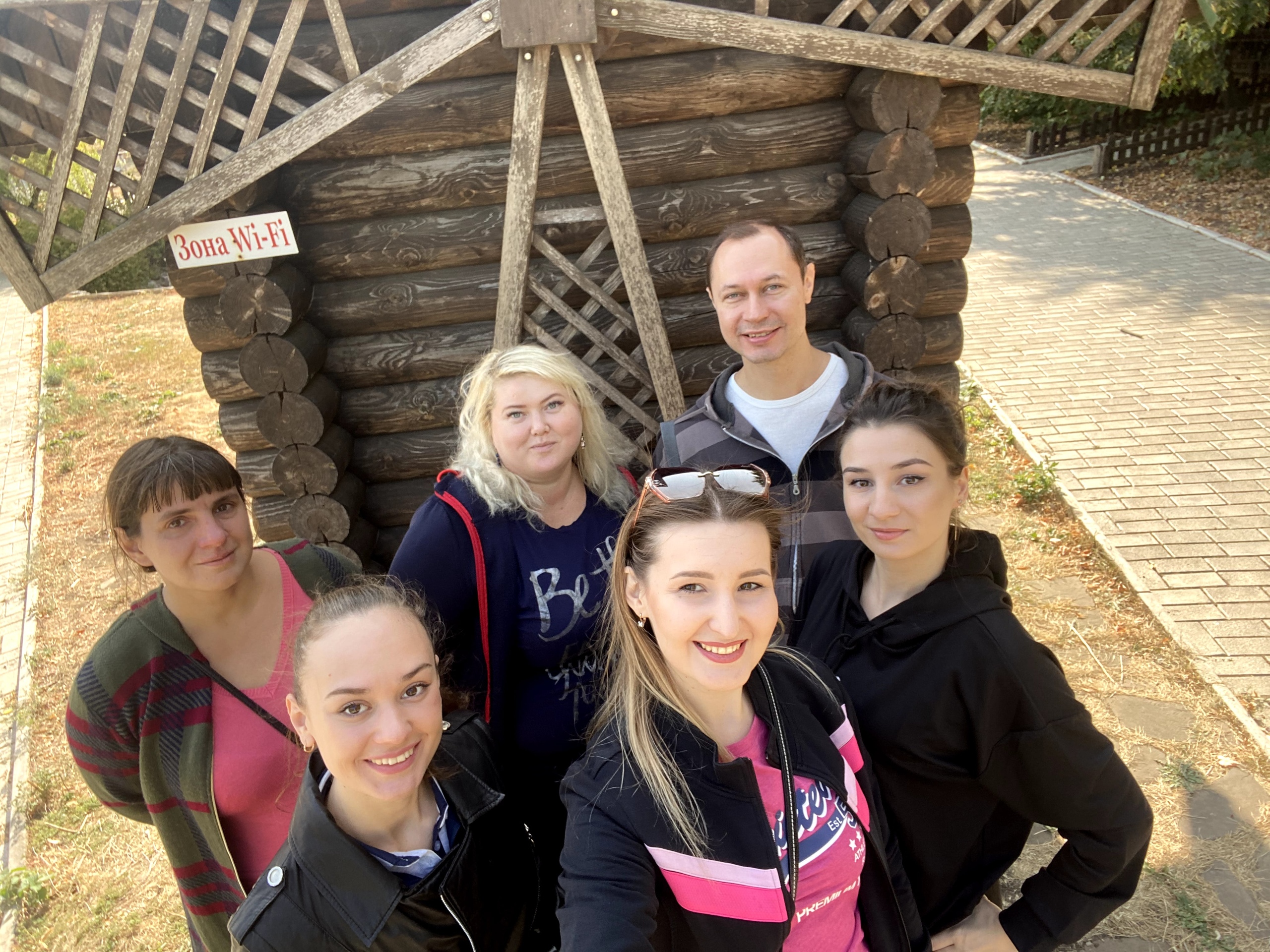 Преподаватели и сотрудники ФМИТ провели выходные в Рыбацком хуторке села Доля
