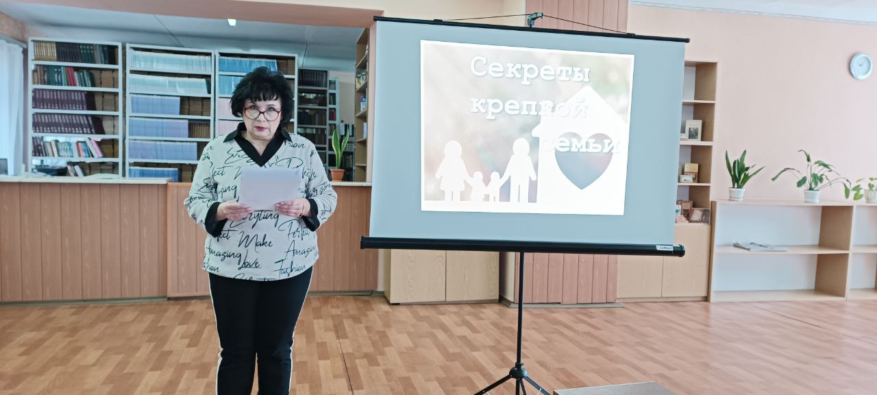 В Енакиевском техникуме экономики и менеджмента  провели ряд воспитательных мероприятий