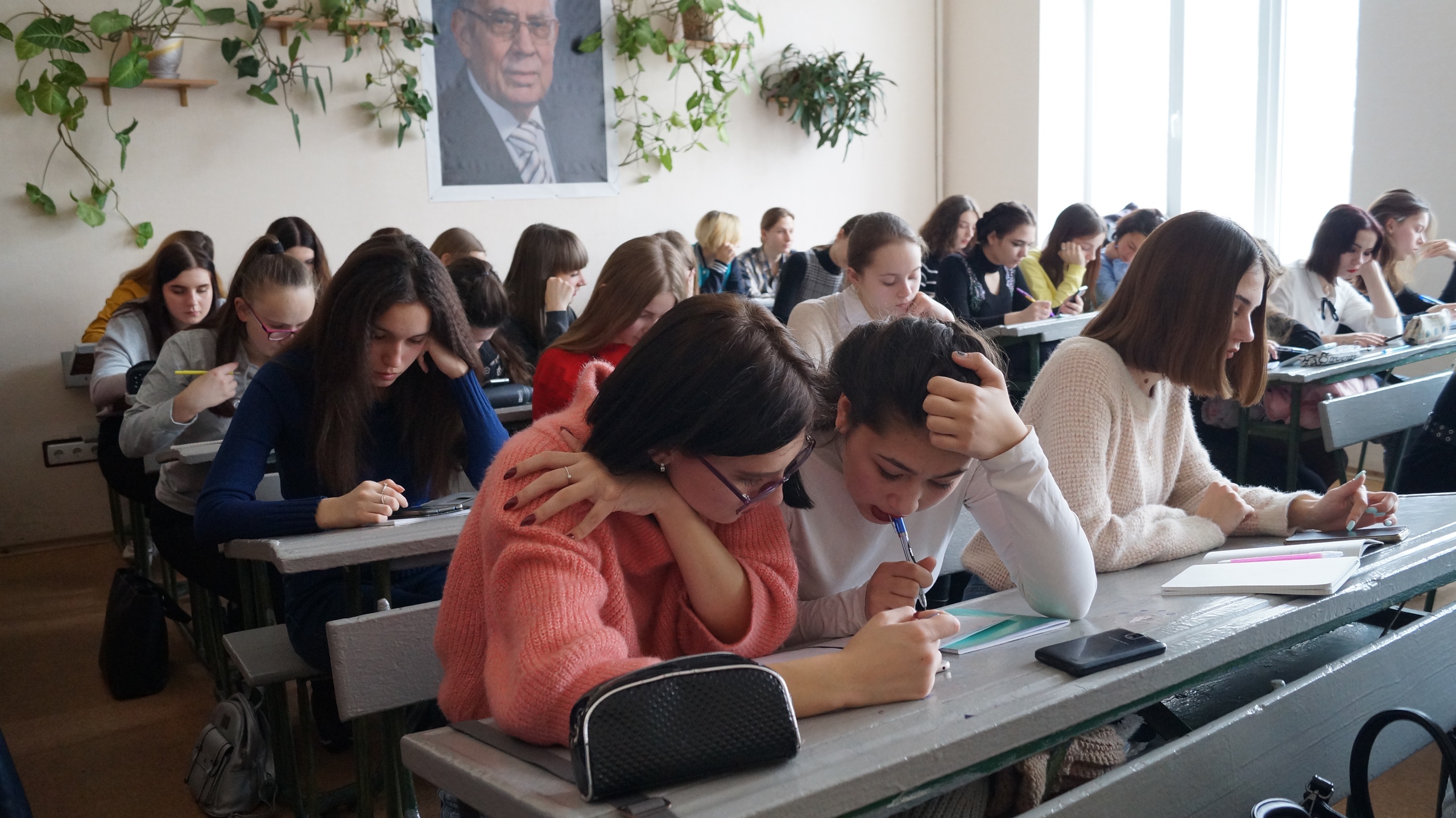Вниманию старшеклассников! Объявлен набор в школу «Юний филолог»
