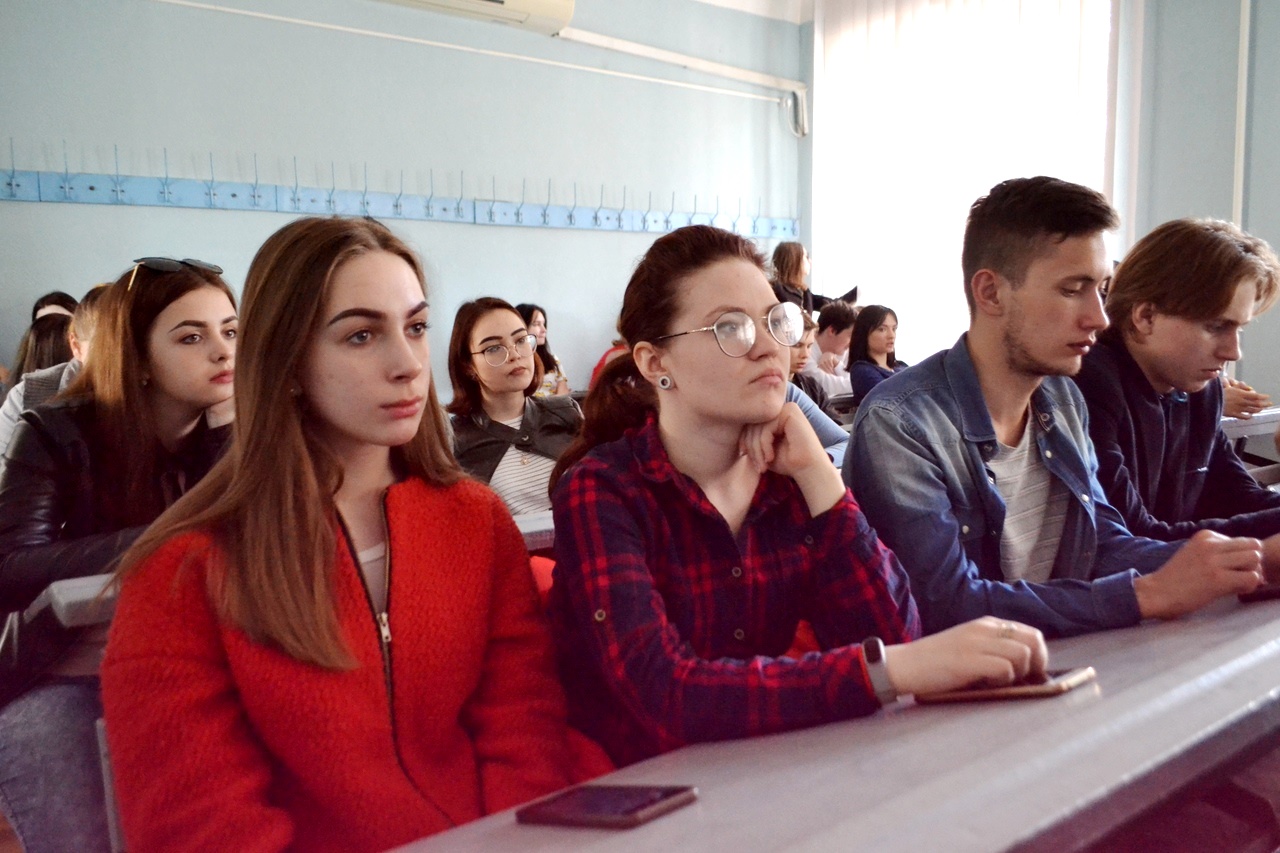 Корреспондент радиостанции «Республика» провела мастер-класс для студентов-журналистов