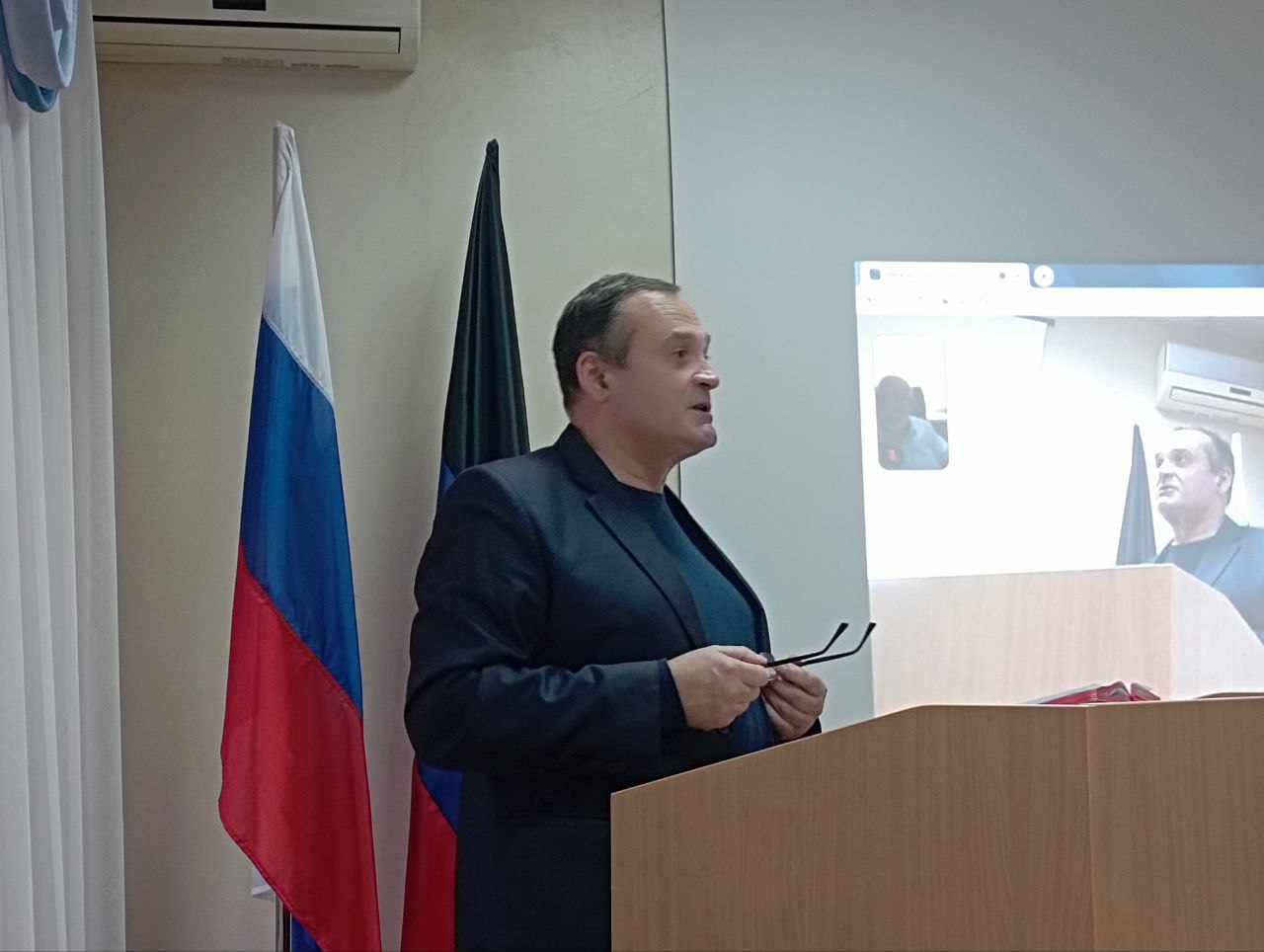 На историческом факультете провели круглый стол «Денацификация: теория, опыт, перспективы»