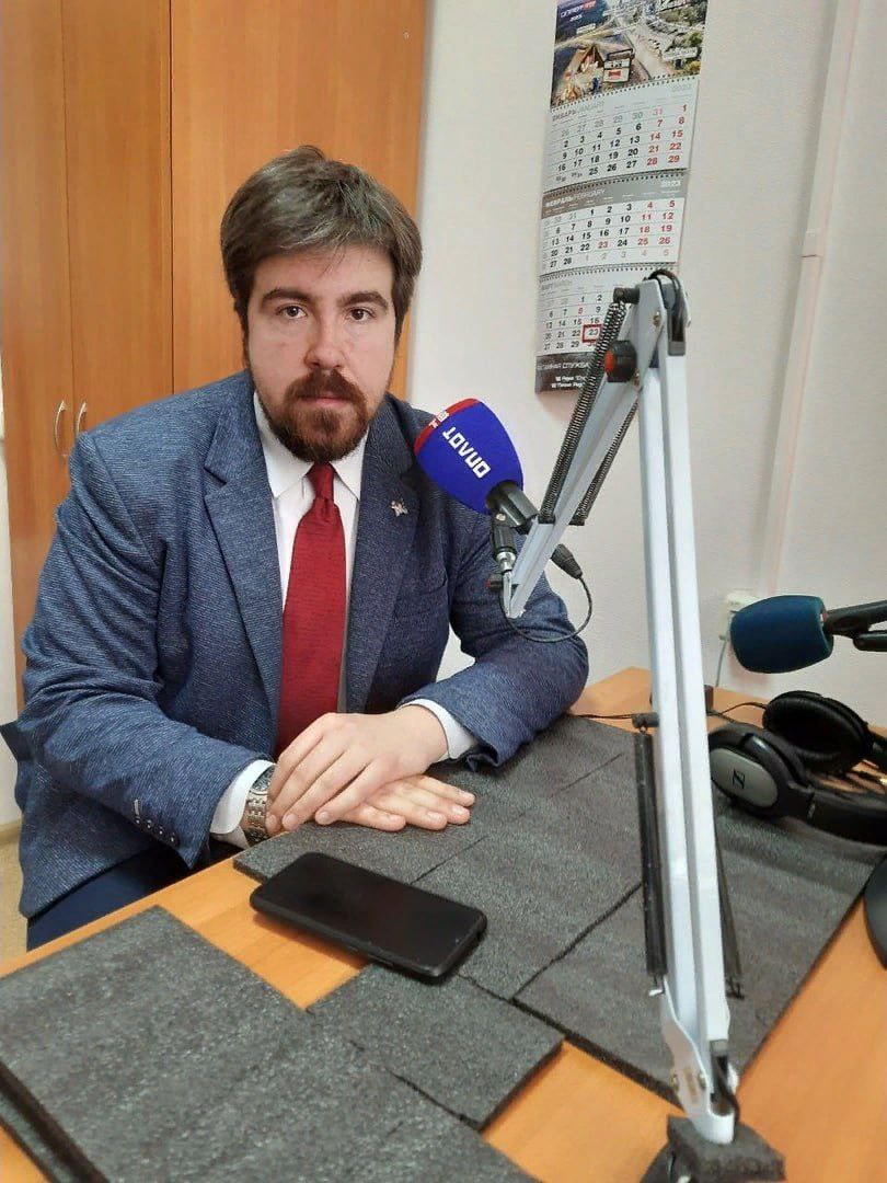 Доцент кафедры политологии стал гостем радио «Столица»