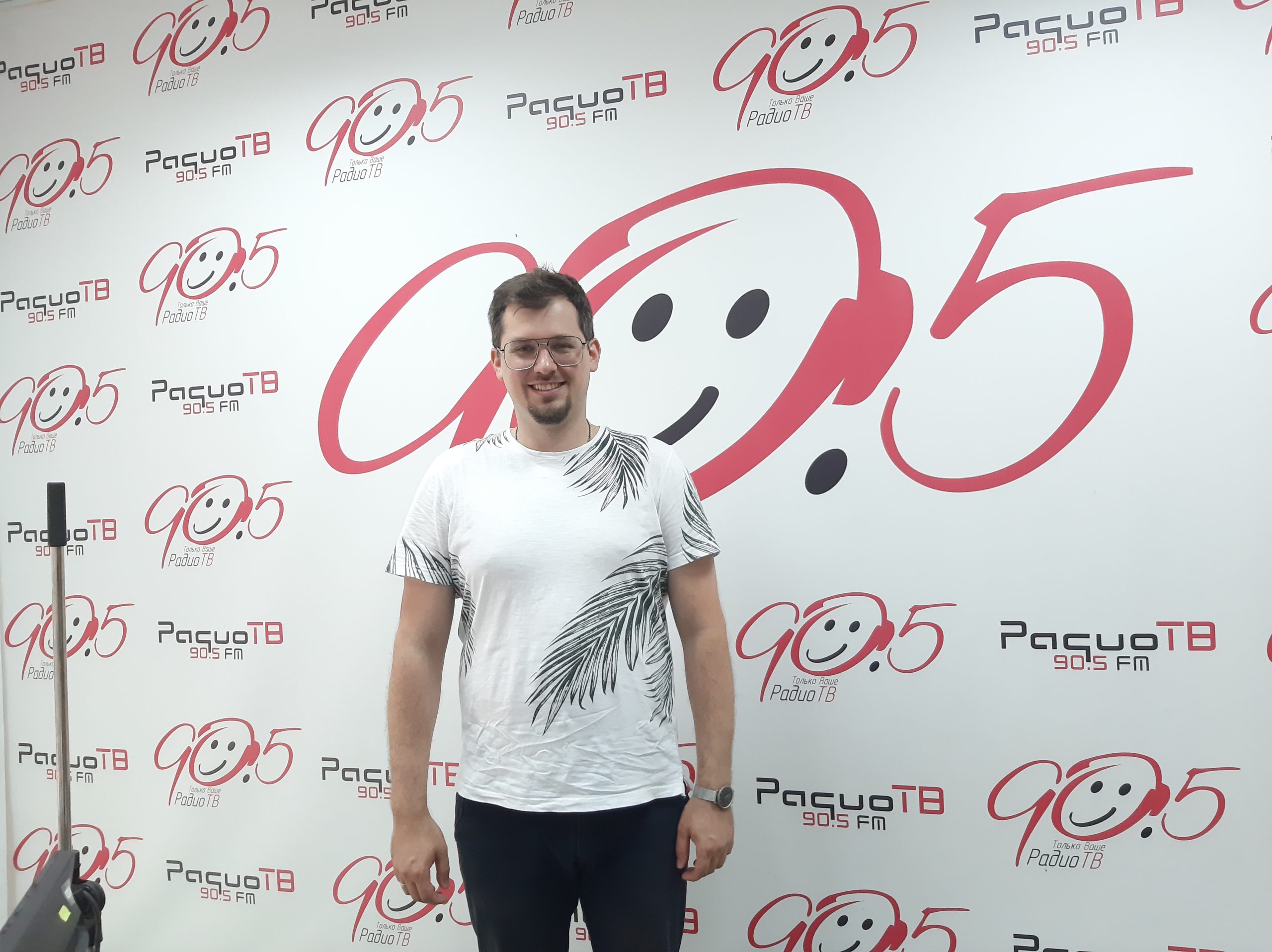Преподаватель кафедры журналистики Алексей Якель на «Радио ТВ»