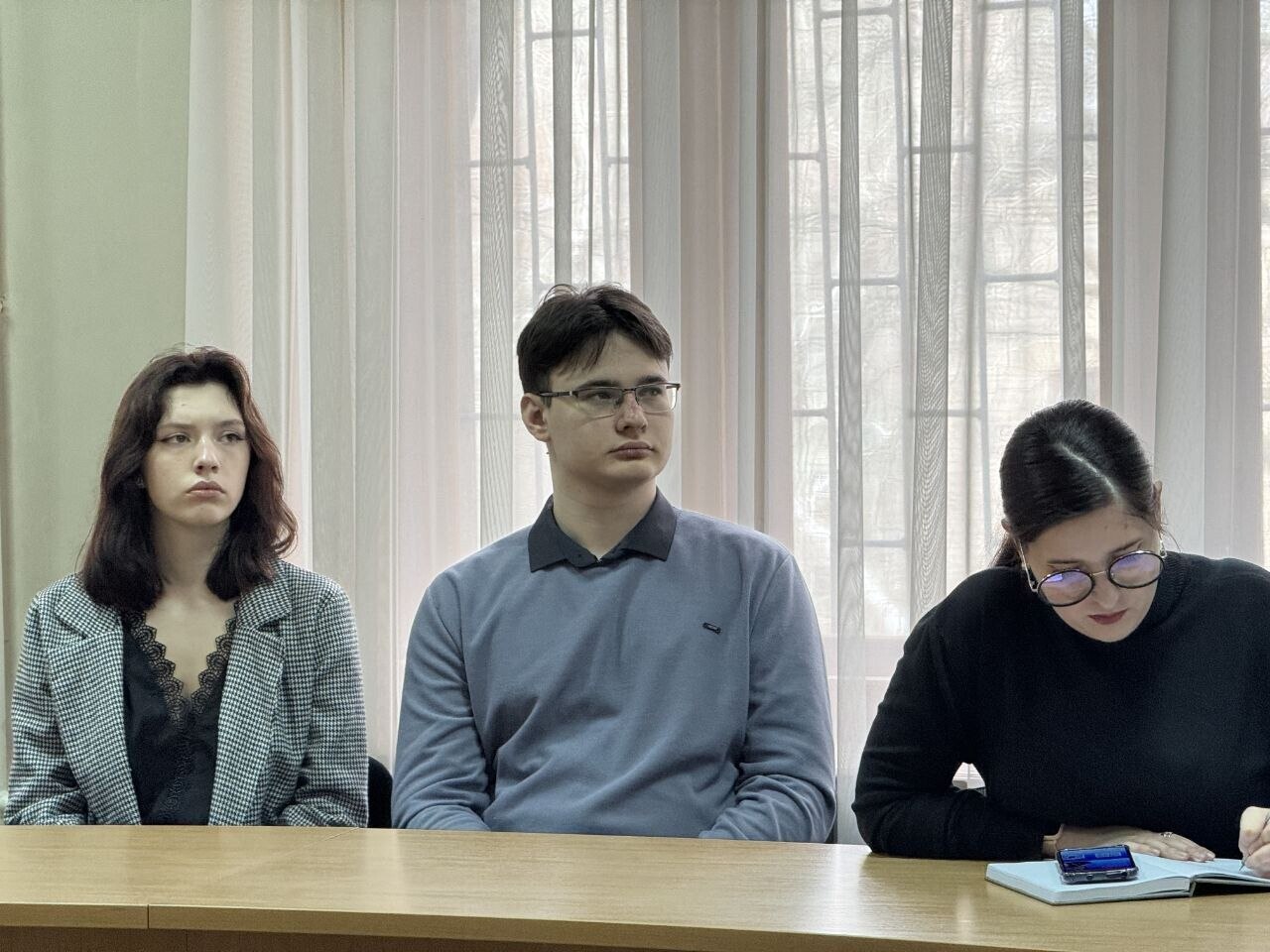 Донецкие политологи прослушали лекцию о современной геополитической ситуации в мире