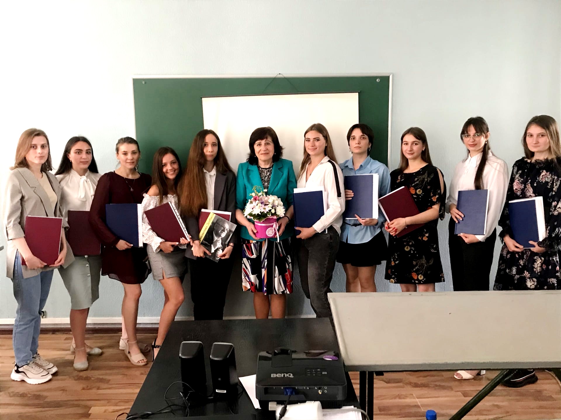 Выпускники-журналисты защитили дипломные проекты