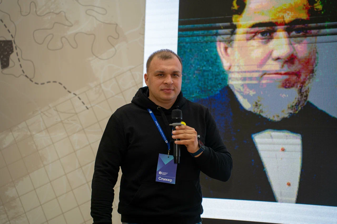 Учёный ДонГУ выступил с лекцией для участников Международного фестиваля молодёжи