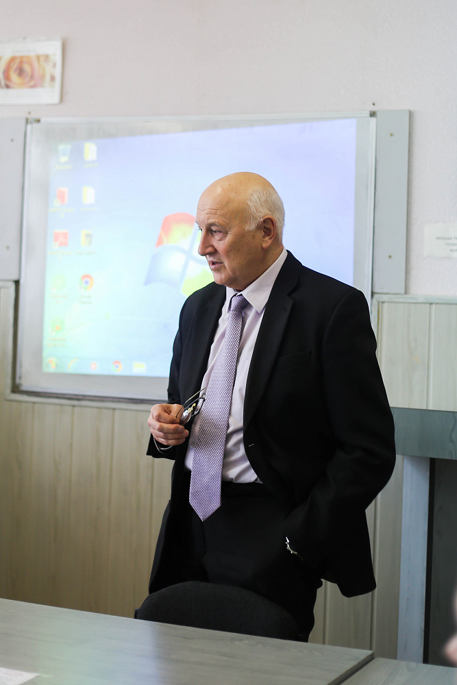 Калиущенко Владимир Дмитриевич